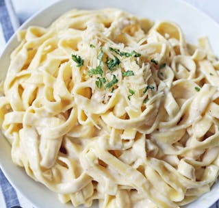 Fettuccine Alfredo