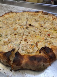 FRESH SHUCKED WHITE CLAM PIZZA
