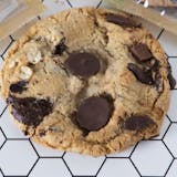 Sandy’s Amazing Chocolate Chunk Cookie