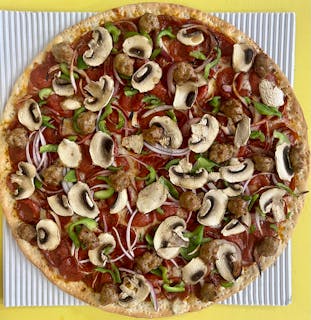 Deluxe Pizza