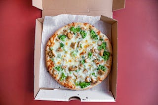 Chicken Broccoli Pizza