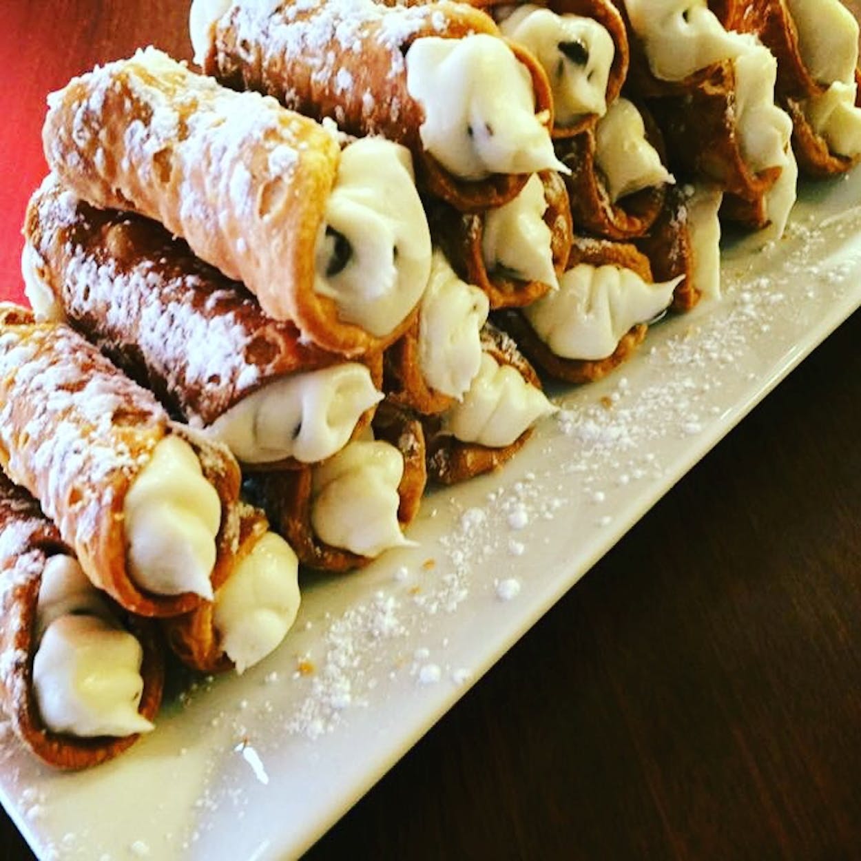 CANNOLI
