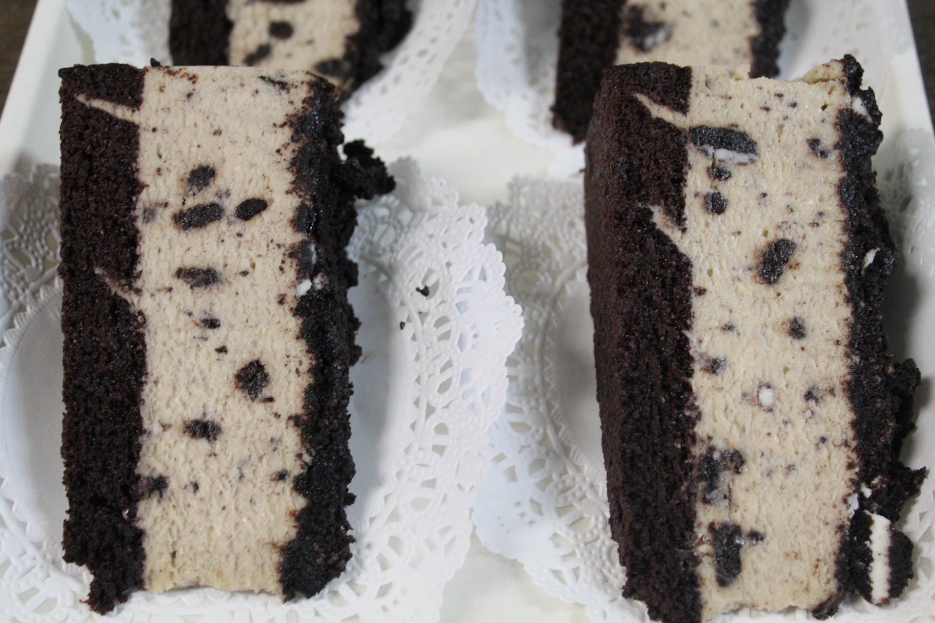 OREO MOUSSE CAKE