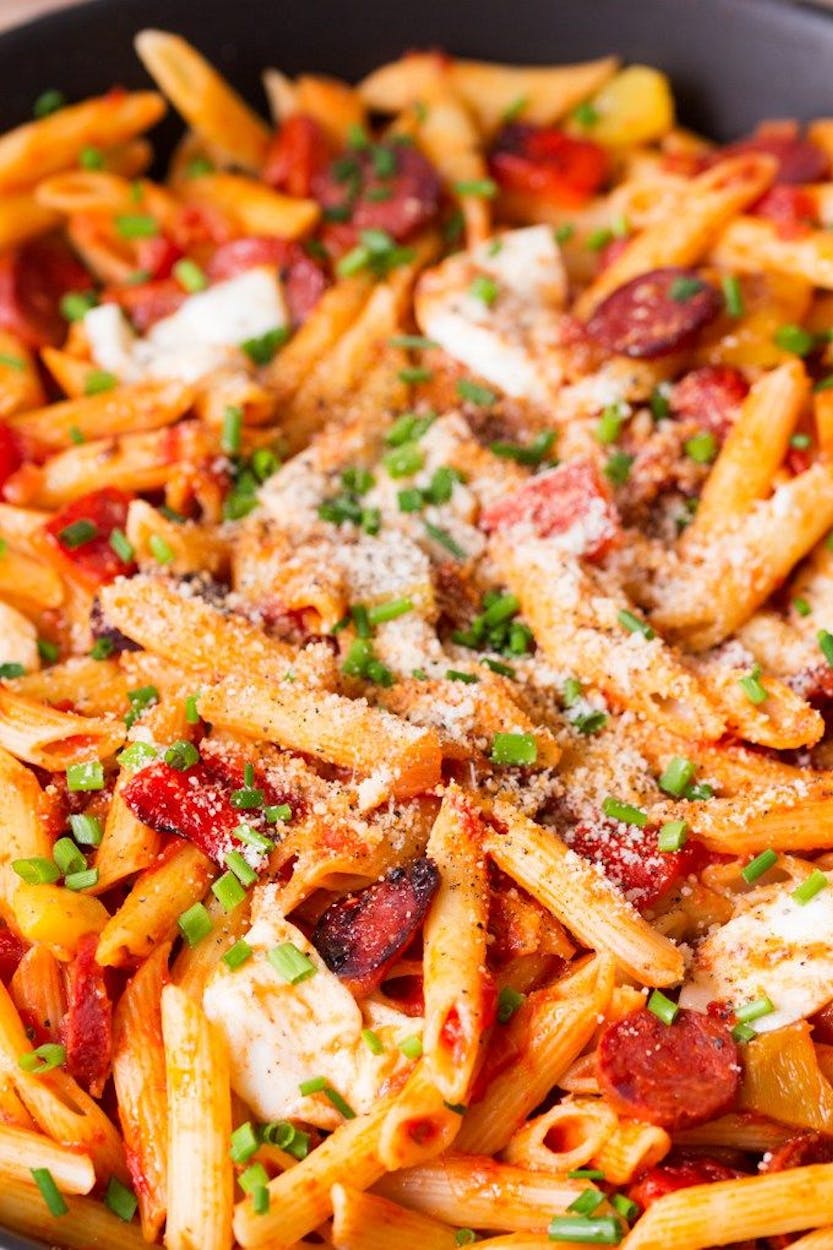 FREE SALAD OF YOUR CHOICE WHEN YOU PURCHASE 2 SPAGHETTI DINNERS