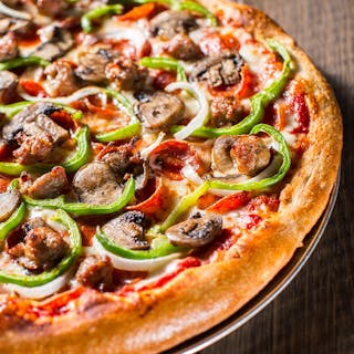 Deluxe Pizza
