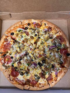 Classic Combo Pizza