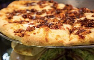 Hand Tossed Round BBQ Pizza