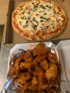 X-Large Pizza & 24 Wings Special