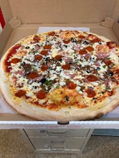 Roma's Supreme Pizza