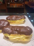 vanilla custard Eclair pastry