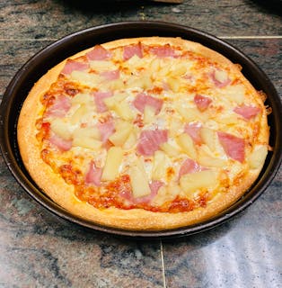 Hawaiian Pizza