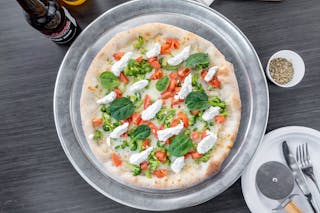 Broccoli Supreme White Pizza