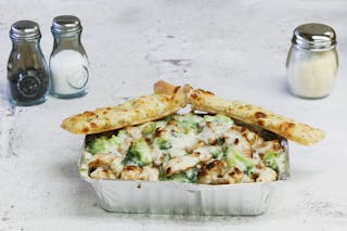Chicken Broccoli Alfredo Pasta