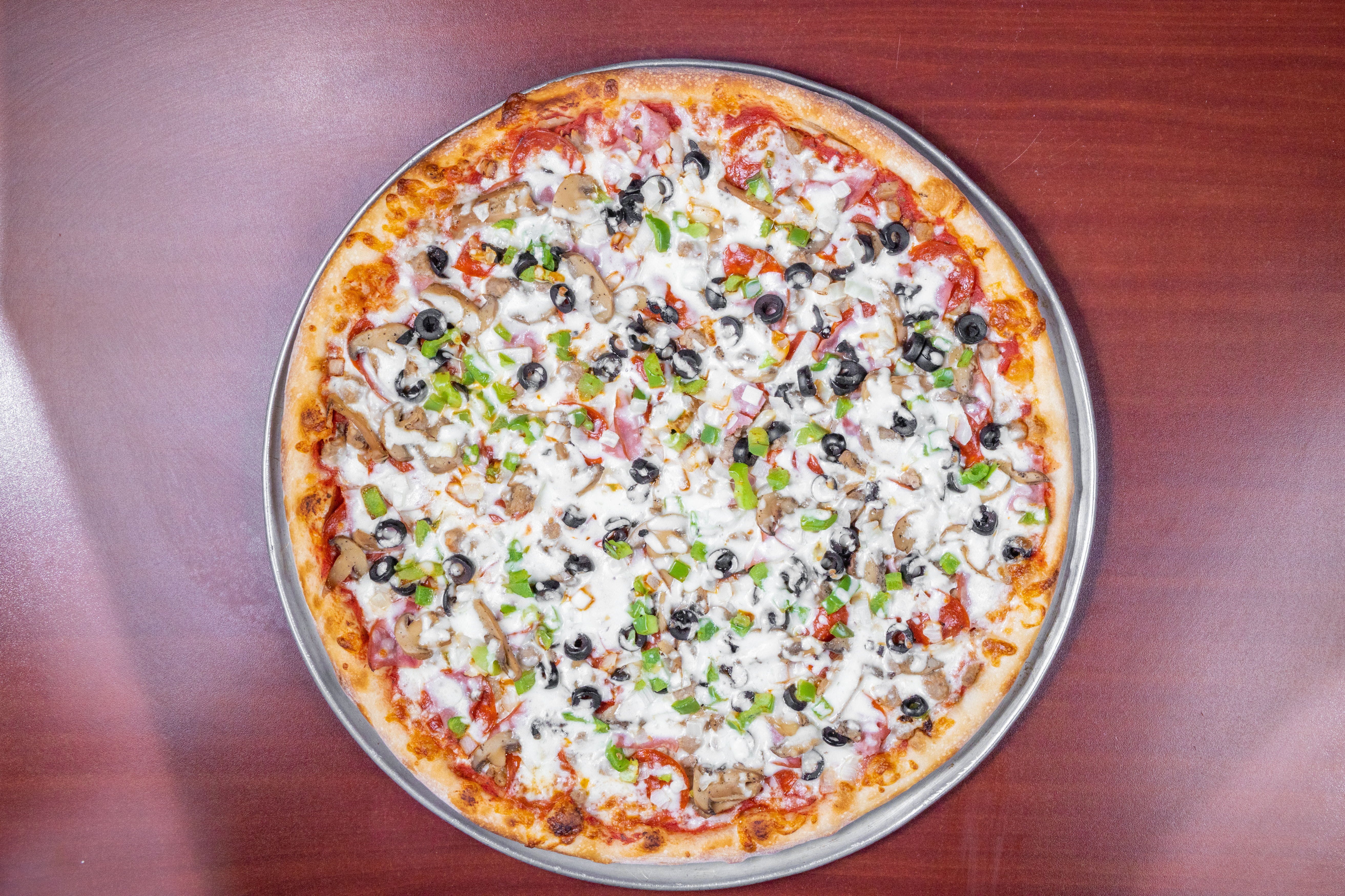 Deluxe Pizza