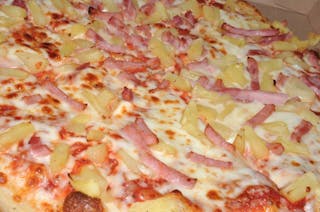 Hawaiian Pizza