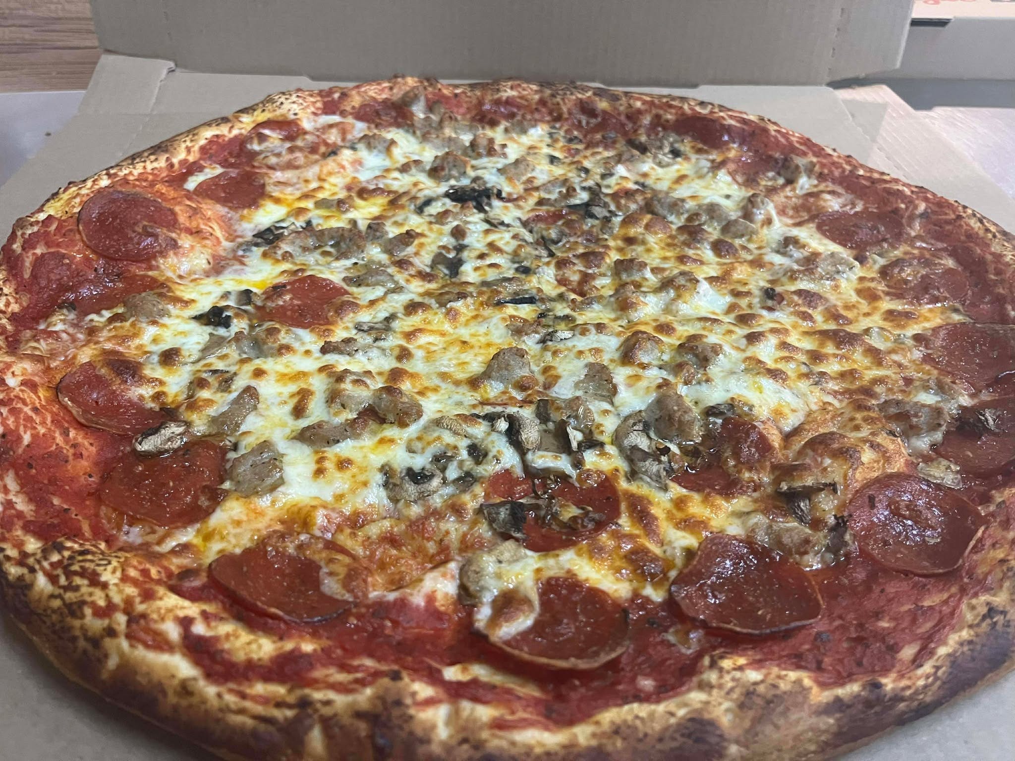 18" PIZZA With 3 Toppings
