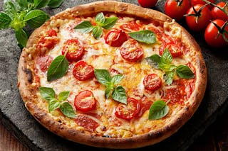 Fresh Margherita Pizza