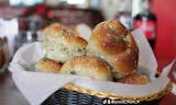 Garlic knots (6 per order)