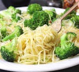 Pasta with Sauteed Broccoli, Garlic & Olive Oil Catering