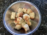 Garlic knots (6 Pieces)