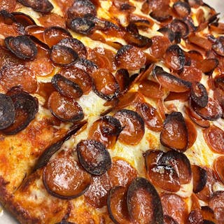 Carbone's Cheese Pizza