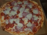 Slamaroni Pizza