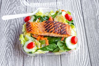 Grilled Salmon Salad
