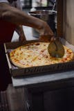 Cheese Pizza Medium 16" (6 Slices)