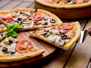 Traditional Round Veggie Pizza