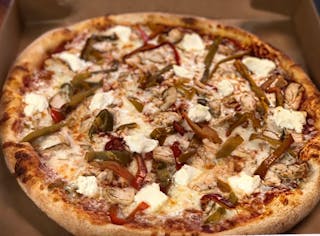 Pollo Gaya Pizza