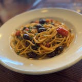 Spaghetti Puttanesca lunch