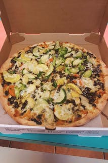 Black Beans with Vegetable Pizza