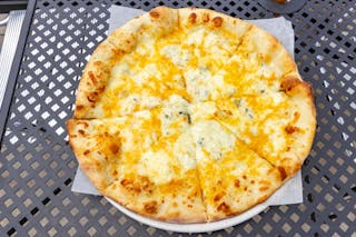 Quattro Formaggi Pizza