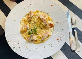 Fettuccine Alfredo with shrimp