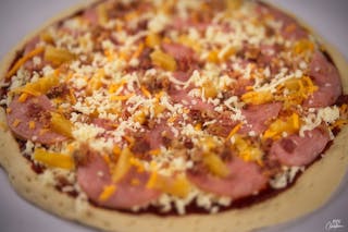 Super Hawaiian Pizza