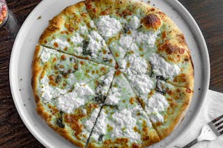 Margherita Pizza with White Sauce