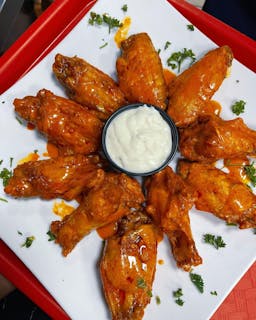 Buffalo Chicken Wings (8 pcs)