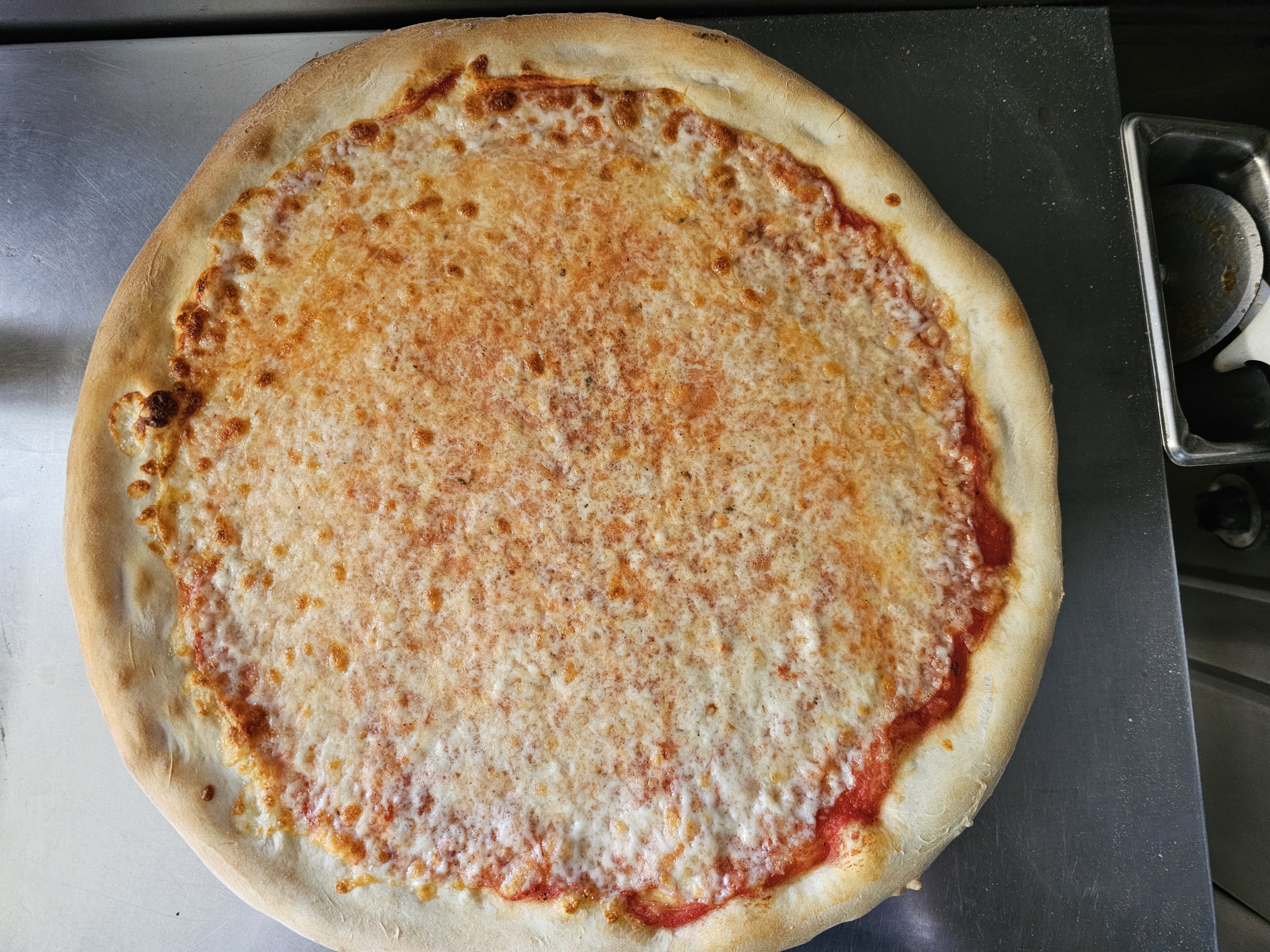 Round Cheese Pizza