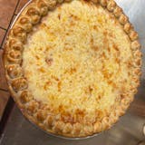 Garlic knots crust pie
