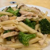 Penne with Grilled Chicken & Fresh Broccoli Florets