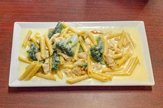 Chicken & Broccoli Alfredo