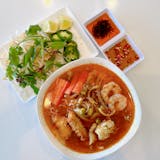 Vietnamese Spicy Lemongrass Seafood Noodle Soup (Hue Style)