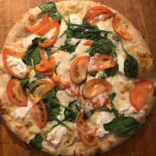 Munchy's White Pizza