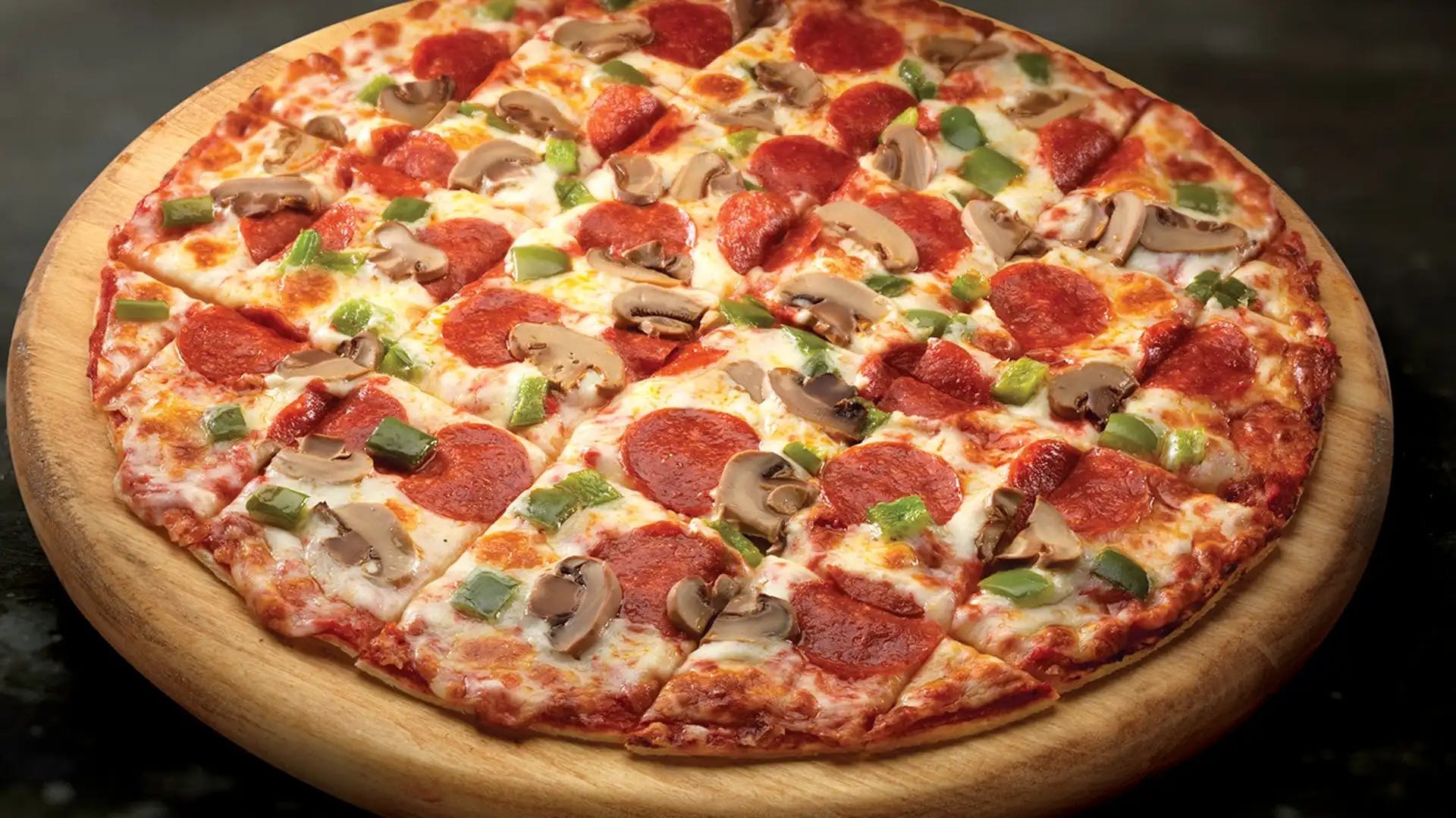 Favorite Pizza: Jet’s Pizza is Bay City’s Best 