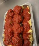Catering penne with red sauce and meatballs