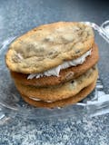 Chocolate Chip Cookie Whoopie Pie