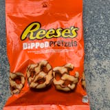 Reese’s Dipped Pretzels