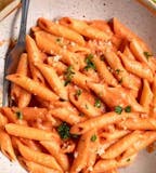 Spicy Rigatoni Pasta In Pink Sauce