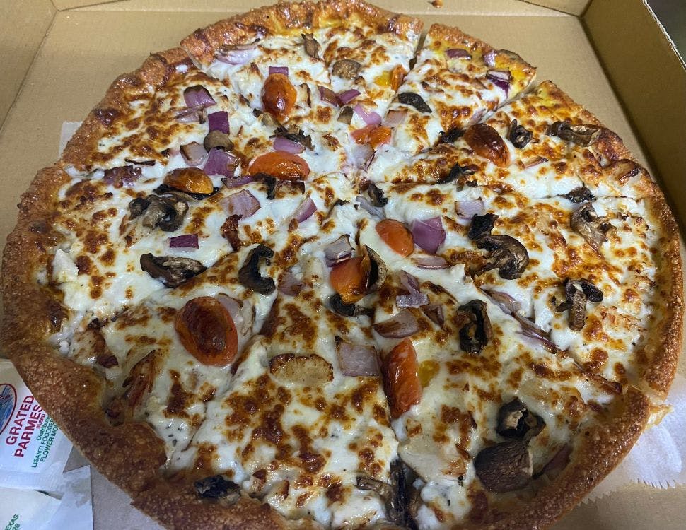 Chicken Alfredo Supreme Pizza 