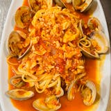 linguini red clam sauce